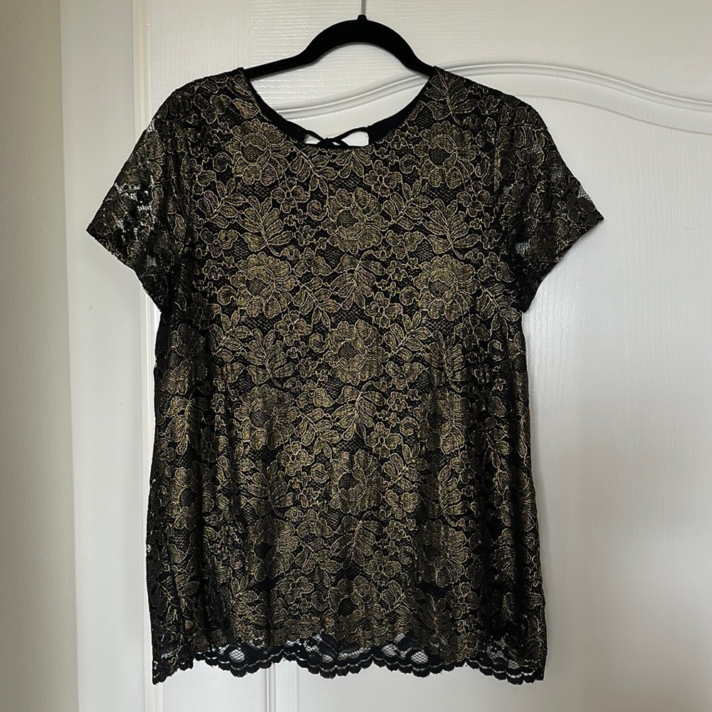 BEAUTIFUL Black with Gold lace top Sz M Banana Republic